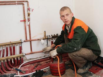 montazhnik sanitarno tekhnicheskikh min
